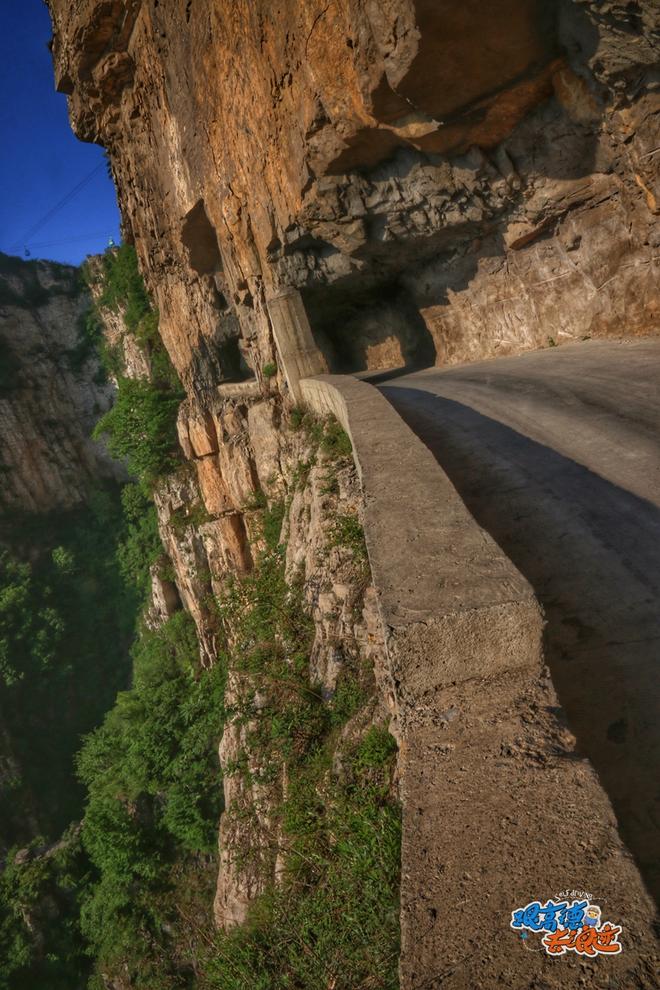 浪迹挂壁公路 世界上独一无二的公路奇迹