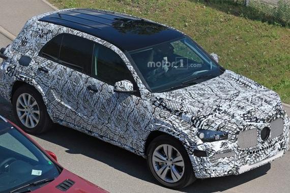 2018年亮相 奔驰全新GLE路试谍照曝光