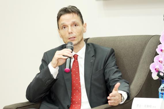 罗兰?克鲁格：新能源发展取决于基础设施