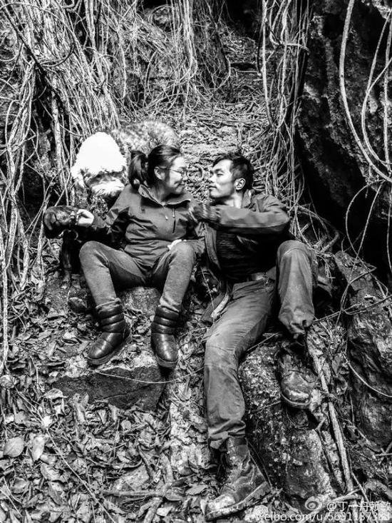 两人、一车、一狗 进藏之旅美的感天动地