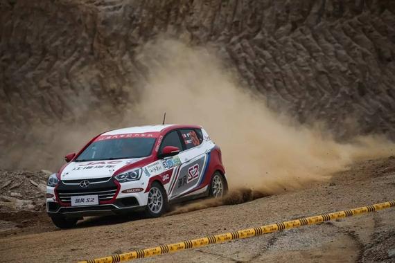 实力不凡险境稳向前 江淮车队保持领先