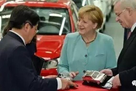默克尔大妈 您又向总理兜售了多少辆德国车？