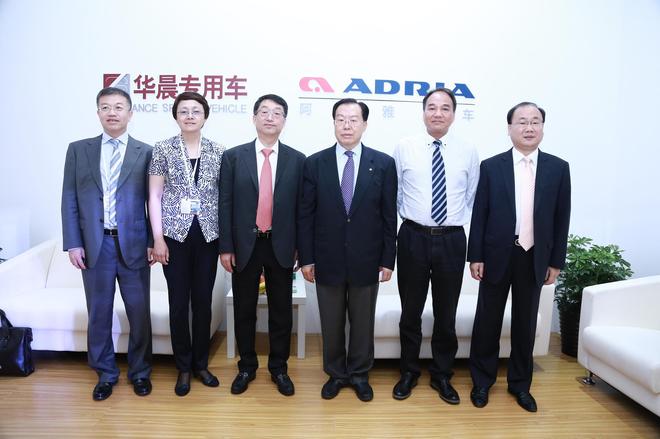 背书欧美 华晨专用车掌握房车技术命脉