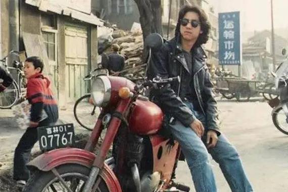 “问苍茫大地，幸福的感觉”——幸福摩托