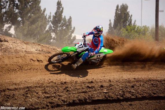 我要飞得更高！——2017川崎KX450F评测