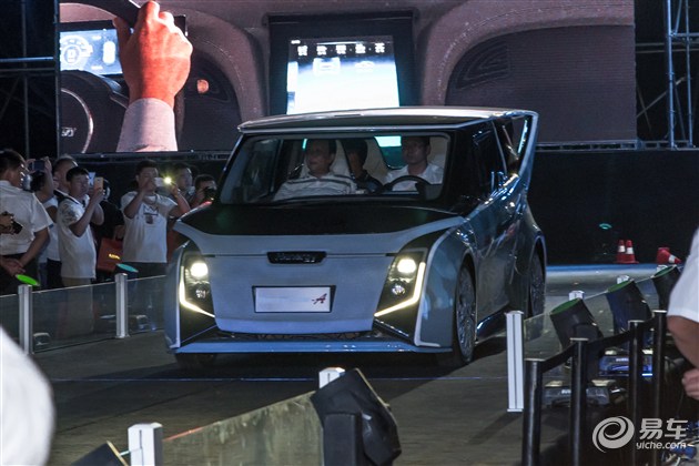 汉能发布四款太阳能电动车 有望3年内量产