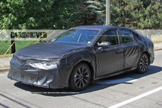 丰田新一代凯美瑞谍照 或2017年1月发布 