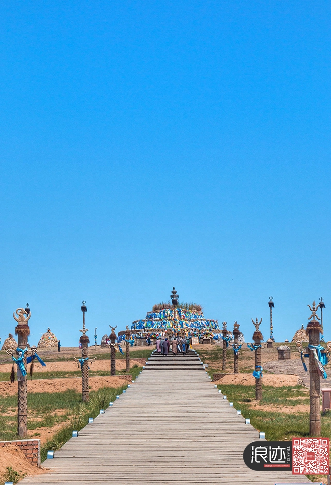 向草原深处前行!沃尔沃“芯动”自驾行