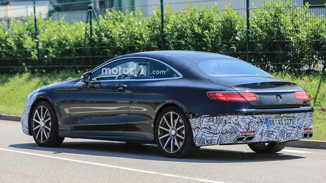 AMG S63 Coupe新车型谍照 前脸竟有变?