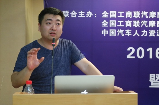 双料秘书长韦嘉诚