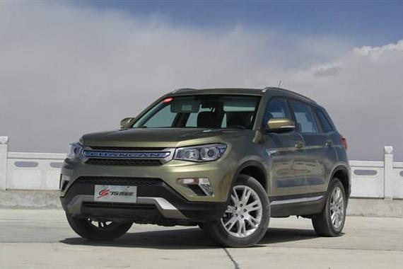 自主SUV的对决 看CS75与H6的高下长短