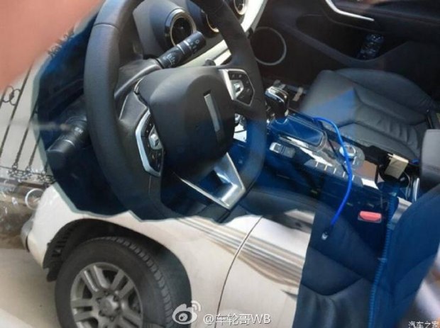 内饰有变化 哈弗COUPE插电式混动版谍照