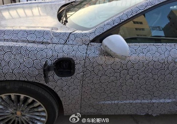 内饰有变化 哈弗COUPE插电式混动版谍照