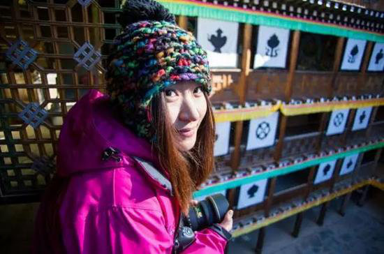 “神经侠侣”为爱自驾7千公里拍婚纱照(1)