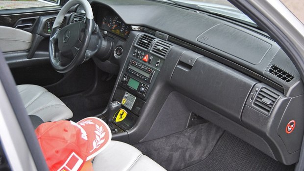 超13万美元 舒马赫出售E 55 AMG Wagon