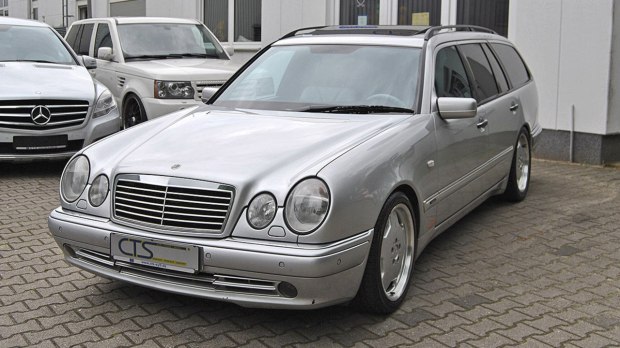 超13万美元 舒马赫出售E 55 AMG Wagon