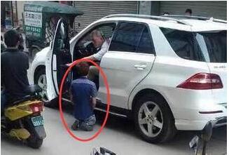 第三者责任险 应该买50万好 还是买100万好