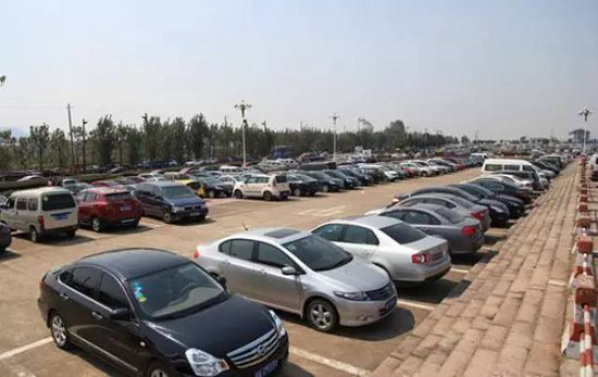 爱我就别泡我!自驾遇恶劣天气怎么停车