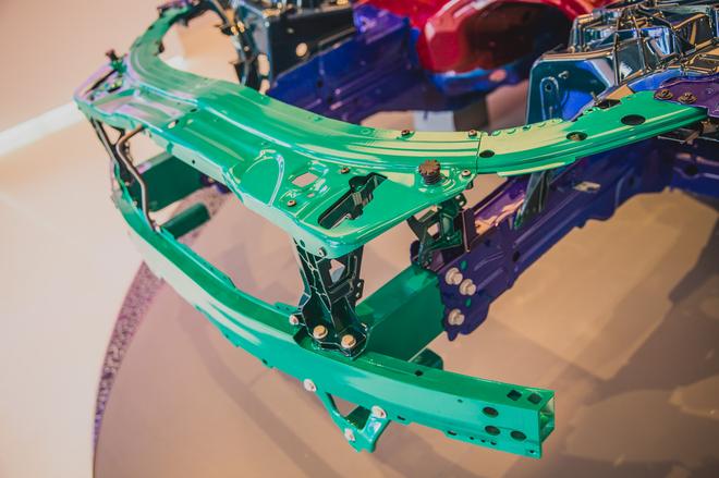 万国都买了 您忍心把它交给修表摊儿么?