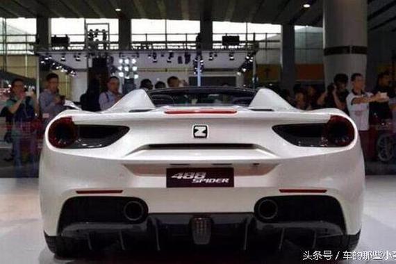 兰博基泰 15.68万