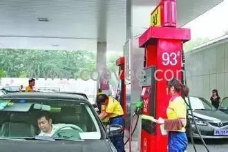 50万路虎加错油瘫痪 获赔47000元仍不开心