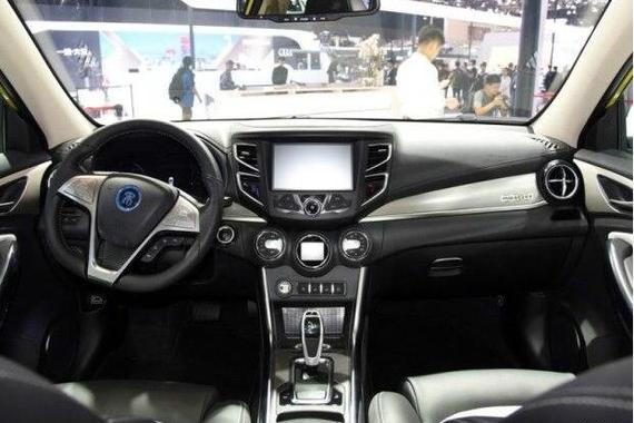 工薪家庭如何选15万元SUV