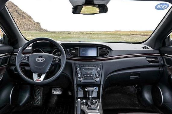 比朗逸大一圈  轴距超过2米 7 8万就选它