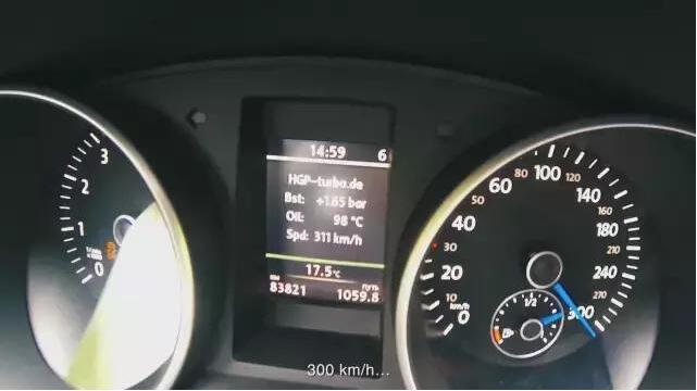 杀出一辆高尔夫R20 竟把兰博基尼甩后头