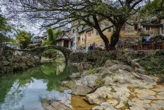 自驾中国10个最生态小镇 排名第一竟是它