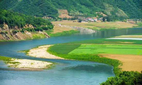 自驾中国10个最生态小镇 排名第一竟是它