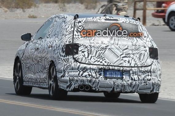 轴距或增90mm 曝海外版新POLO GTI谍照