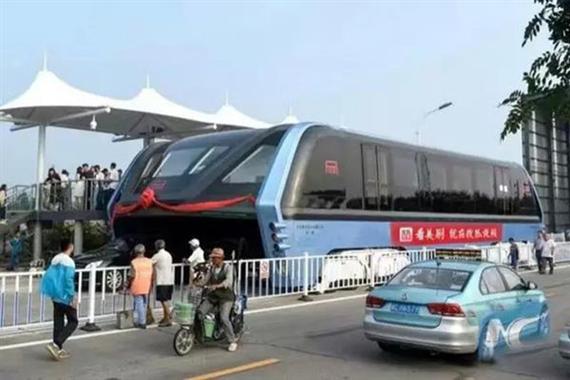 网曝巴铁为P2P敛财项目 设计师仅小学文化