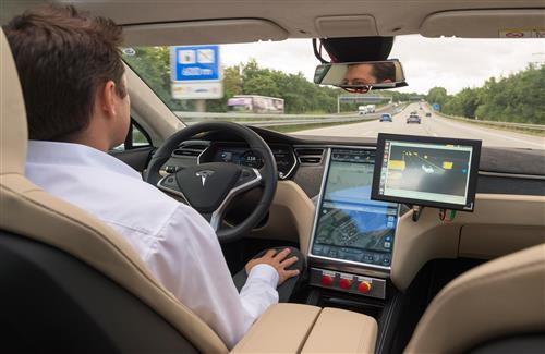 自动驾驶 行为替代还是功能延伸