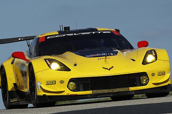 IWSC: 科尔维特C7.R最后一圈超福特获得胜利！