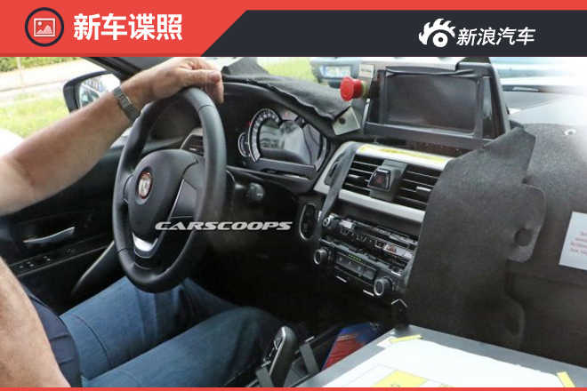 宝马新一代3系内饰曝光 采用液晶仪表盘