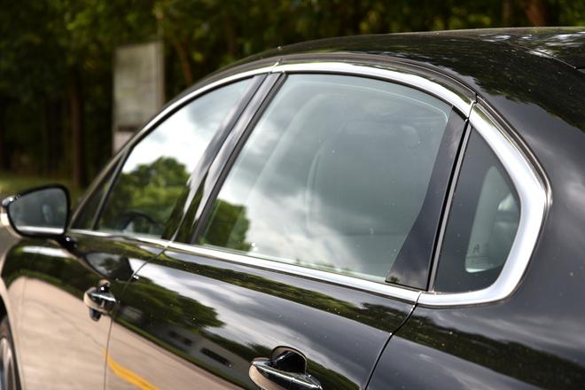 汽车黑科技56 有夹层玻璃就不用贴膜了?-新浪汽车