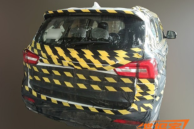 配后独立悬架 东风风行SX5更多谍照曝光