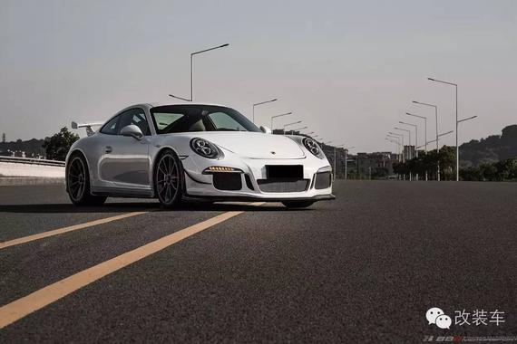 合法上路的赛车 保时捷911 GT3改装案例