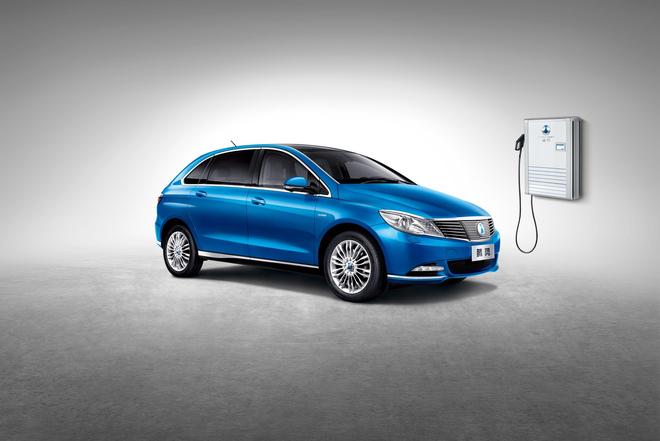 腾势纯电动汽车