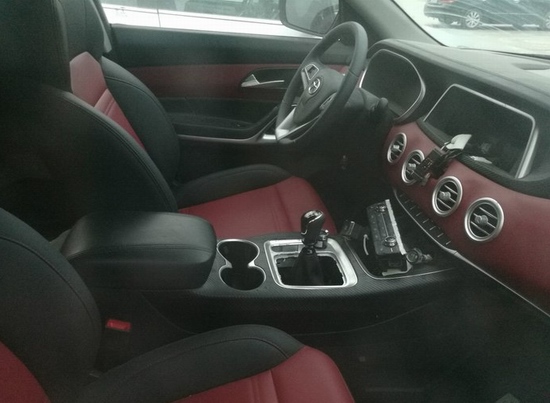 江淮SUV第五弹 瑞风全新SUV谍照曝光