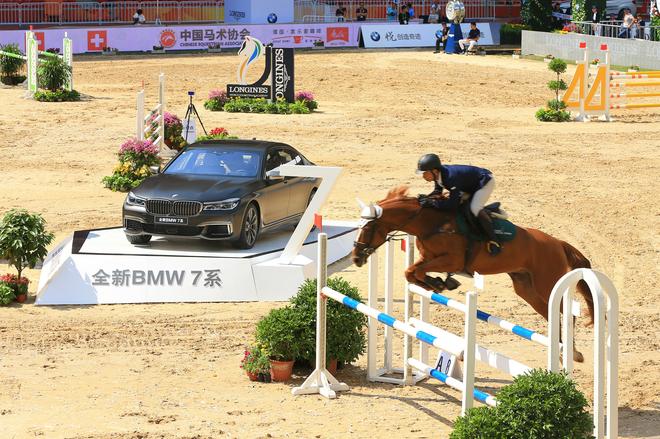 .BMW赞助2016浪琴表北京国际马术大师赛