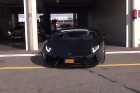 视频：超跑兰博基尼Aventador LP700-4