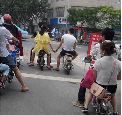 我只是好奇里面到底有什么?真没别的想法