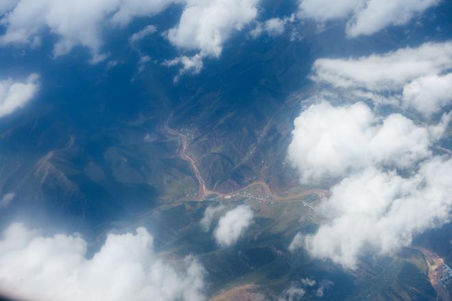 羊湖，与东风风神AX5一起翻山来看你