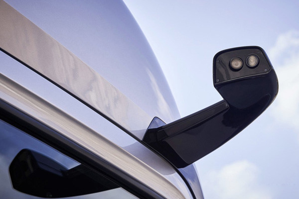 奔驰Urban eTruck纯电动概念卡车发布