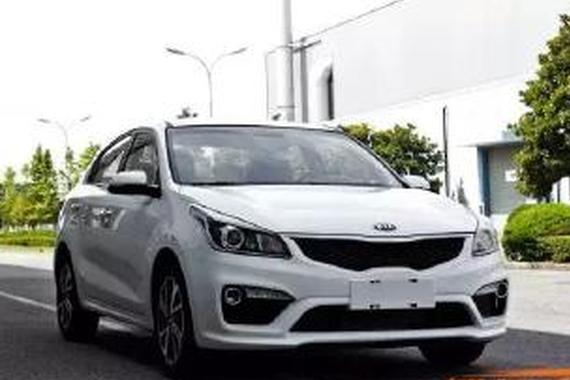 全新起亚K2实车曝光 这档次离自主品牌差了不少