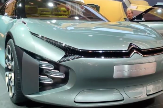 视频:巴黎车展 雪铁龙CXPERIENCE概念车