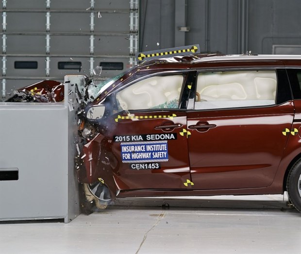 IIHS新成绩:2017款起亚嘉华获“优+”