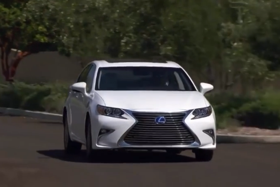 视频：优雅不失实用 雷克萨斯ES300h