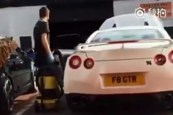 视频：汽车也洗得太干净了吧！